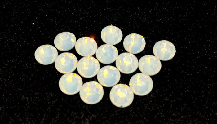 スワロフスキー:SHAPESTONE:プレシオサ2